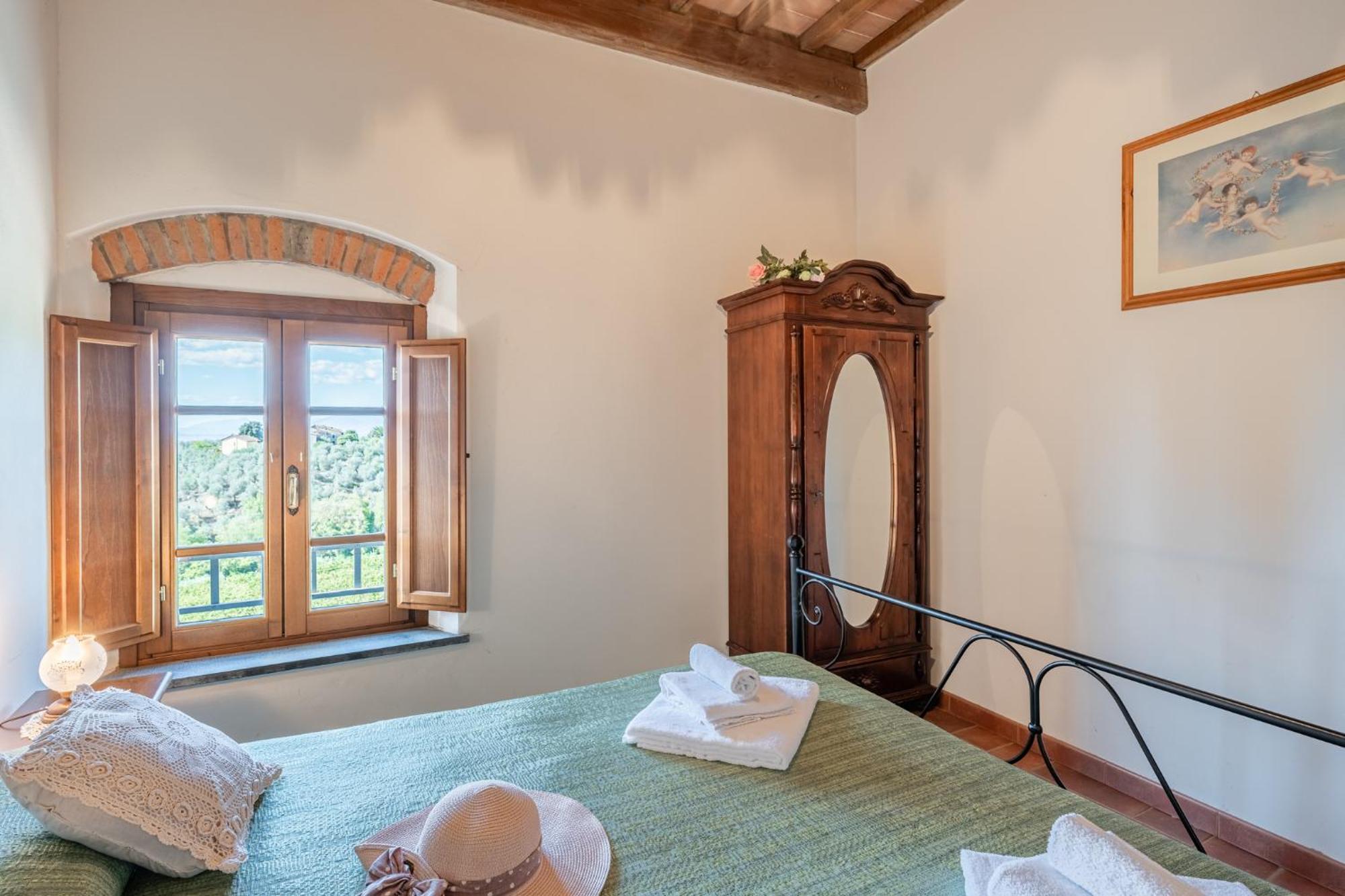 Agriturismo Fadanelli - Le Rondini Lamporecchio Bagian luar foto